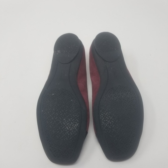 Clarks Artisan Collection Burgundy Kinzie Cap Toe Ballerina Leather Flats 6.5XW - Picture 11 of 15